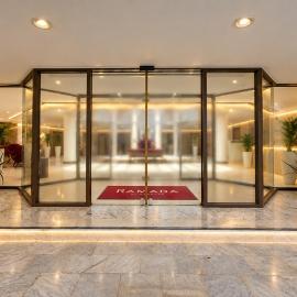 Ramada by Wyndham Abu Dhabi Al Sharia, hotel in Al Rahba