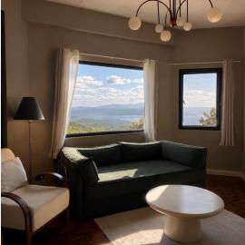 Casa Alegre - Stunning Taal View with Rooftop Deck Family House