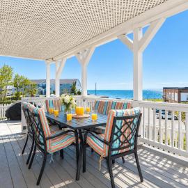 Harbortown Hideaway