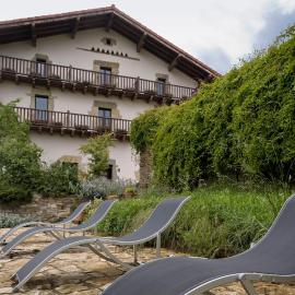 Hotel Akerreta, hotel din Akerreta