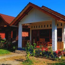 Tetebatu Ariel Bungalows: Tetebatu şehrinde bir otel