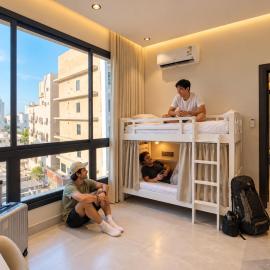 12Hour Hostel - Jeddah للسياح فقط, хотел в Джеда