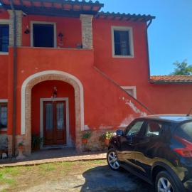 Lilly House, hotel en Forcoli