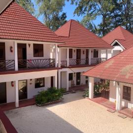 CAAA Youth Hostel, hotel a Kibanguni