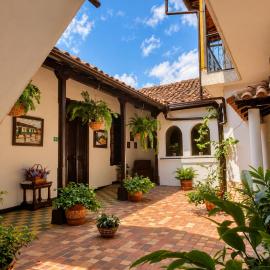 Hotel Mantillana