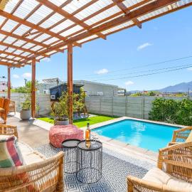 Cape Winelands Mountain View Getaway, hotell i Dalsig