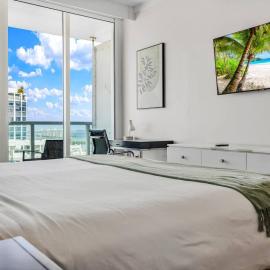 Two King Suites, Heart of Coconut Grove