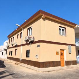 Queralt Guest House – hotel w mieście Barrio-Mar