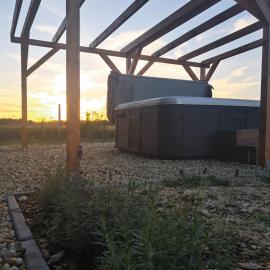 Kincses Sziget Apartman, hotel i Szőce