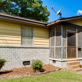 Near Dtwn Jackson: Home w/ Screened Porch