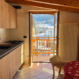 Bilocale baciato dal sole in centro ad Andalo, hotel din Andalo
