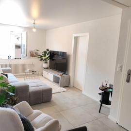 Charming Guest Room Near Lake Geneva in Villeneuve