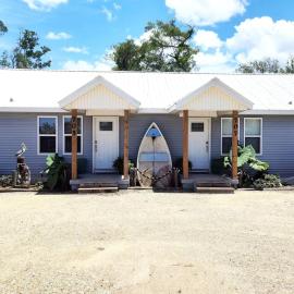 Pelicans Post- Close to Downtown & Beaches - King Bed - Boat Parking - NO Pet Fees !