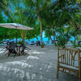 LVIS Pool Villa, hotell sihtkohas Dharavandhoo