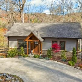 Welcome to Padre's Mountain Paradise!, Hotel in Blowing Rock