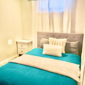 Flowealth Suites - Private Rooms Near West Edmonton Mall, Hotel in Edmonton