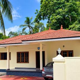 Jasmin Villa, peaceful and family friendly 3 Bedroom home stay at Pala