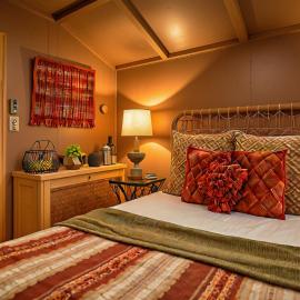 Holyland Experience Glamping-City of Refuge, hotel a Deep Creek