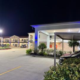 Scottish Inn & Suites - IAH Airport