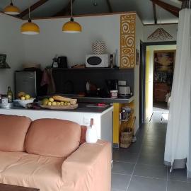 POE Bungalow, hotel v Uturoe