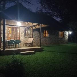 Kwamahla Conference Centre & Game Reserve โรงแรมในBeestekraal