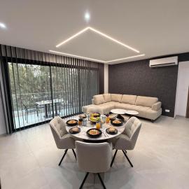 Cecilia Signature Collection