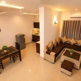 Viesnīca 3bhk villa near prem mandir vrindavan pilsētā Vrindavana