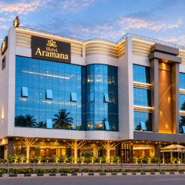 Hotel Aramana Airport Road: Ferokh şehrinde bir otel