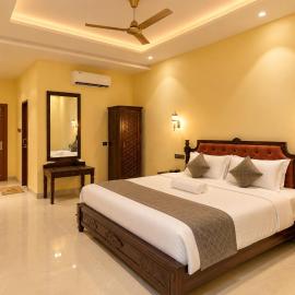 Tribhuvan Hotel and Restaurant, hotel en Ujjain
