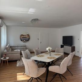 Prémium 3 szobás apartman kertkapcsolattal és parkolóval