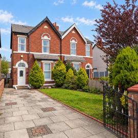 Cosy 4 bedroom house, hotel en Marshside