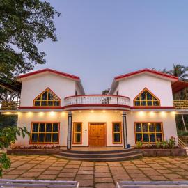 Dandeli에 위치한 호텔 Dandeli Riverstone Jungle Resort