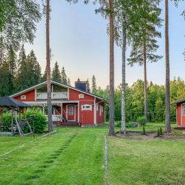 Holiday Home Majavanpesä by Interhome، فندق في Virtasaari