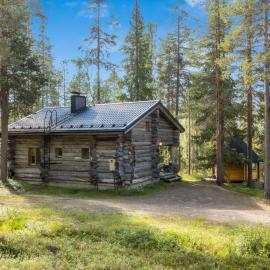 Holiday Home Ukkohermanni by Interhome, hotel a Luosto
