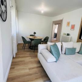 Les Terrasses de Millau 2-Bedroom Apartment Parking and terraces