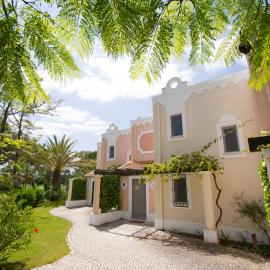Vilar do Golf, Quinta do Lago - Private Villas & Apartments, hotel i Faro
