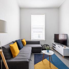 Judah Suite I Stylish 1BR Apartment I Sleeps 3 I Near Gavin and Stacey House I Barry High Street I Barry Train Station I Barry Island I WiFi I Parking and Easy Cardiff Access