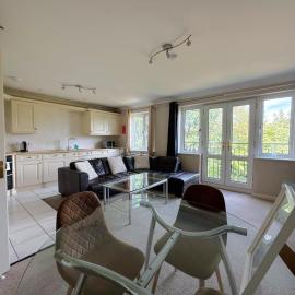 Spacious Two Bedroom Apartment in Bracknell