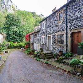 73 Ravensdale Cottages