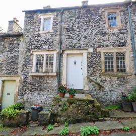 73 Ravensdale Cottages