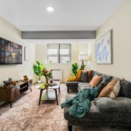 Homey 2BR w Free Parking Near NYC