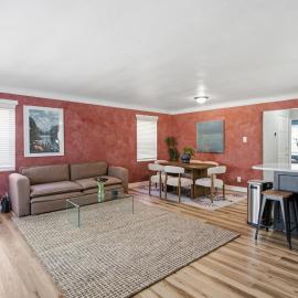 University City 2BR Near WashU with Patio