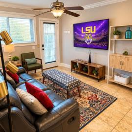 Gated - 5 min to Stadium - WD - Bedroom TV - Pool