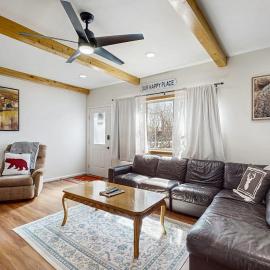 Cool River Condo II، فندق في هيلين
