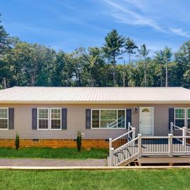 291 Midland Dr, viešbutis mieste Clarkesville