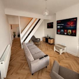Luxury 2 bed house rawmarsh Rotherham, hotel a Rawmarsh