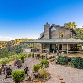 The Overlook at Talking Rock Creek Resort, hotell i Ranger
