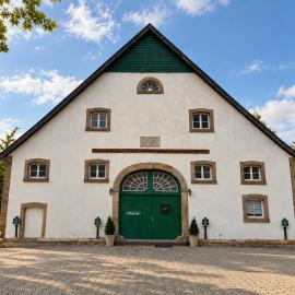 Große Bauernhaus Ferienwohnungen bis 100qm mit E-Bike-Verleih, hotel Bad Rothenfeldében