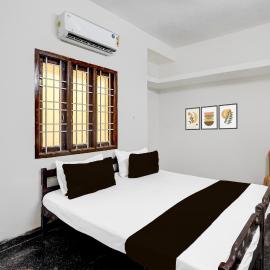 Hotel O Eswar Residency Avadi, hotel in Chennai