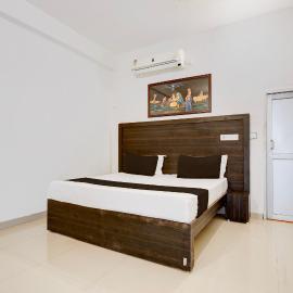 Hotel O Royal, hotell i Rewāri